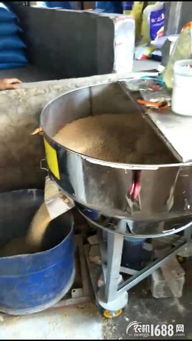 飼料攪拌機(jī)選購指南 聚焦立式機(jī)型、報(bào)價(jià)、補(bǔ)貼與湖南湘粵機(jī)械設(shè)備廠